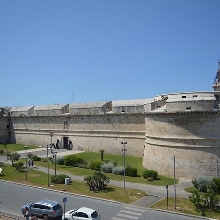Domus Cavour Apartment Civitavecchia Luaran gambar