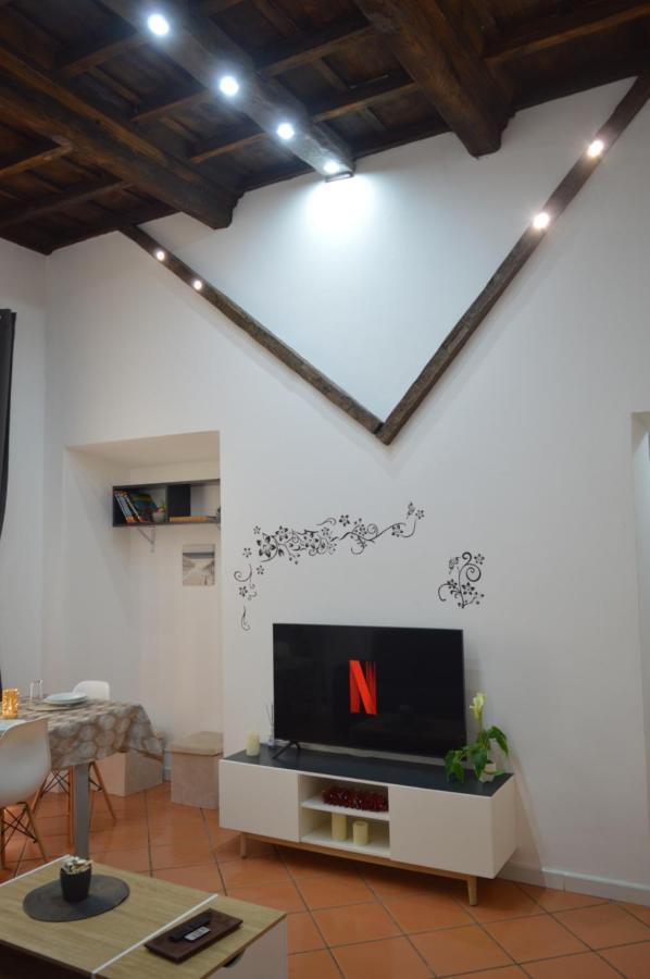 Domus Cavour Apartment Civitavecchia Luaran gambar