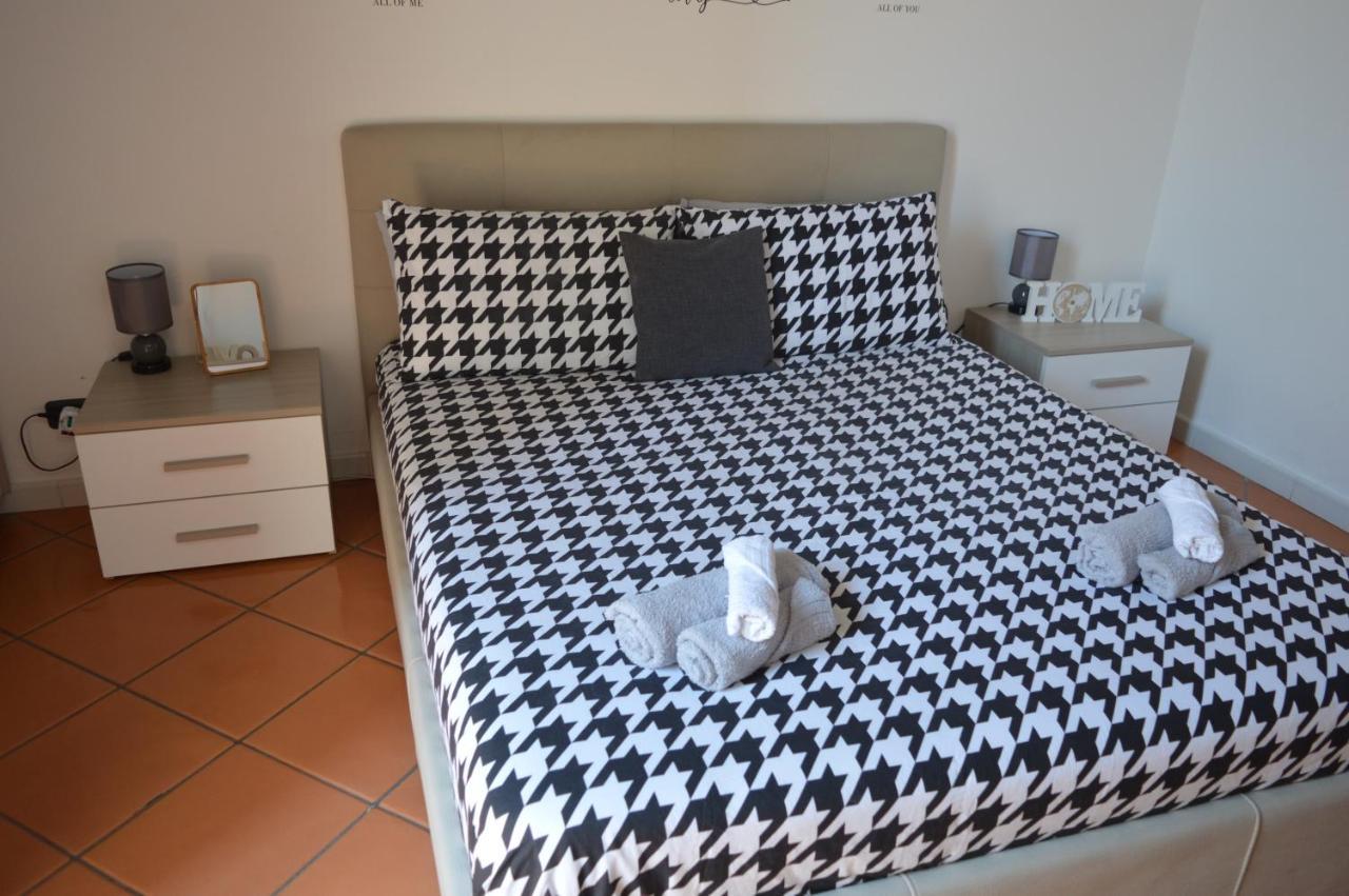 Domus Cavour Apartment Civitavecchia Luaran gambar
