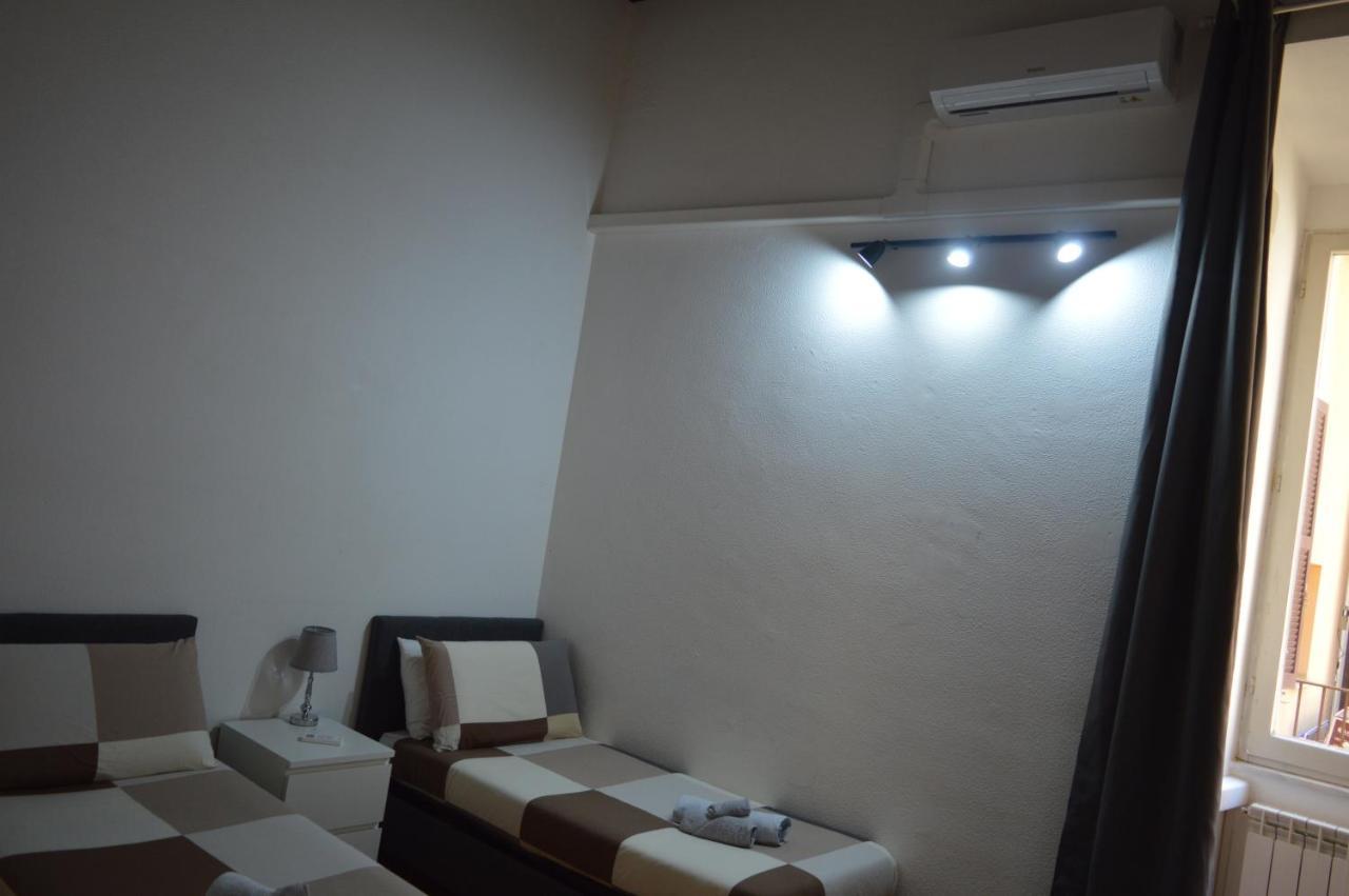 Domus Cavour Apartment Civitavecchia Luaran gambar